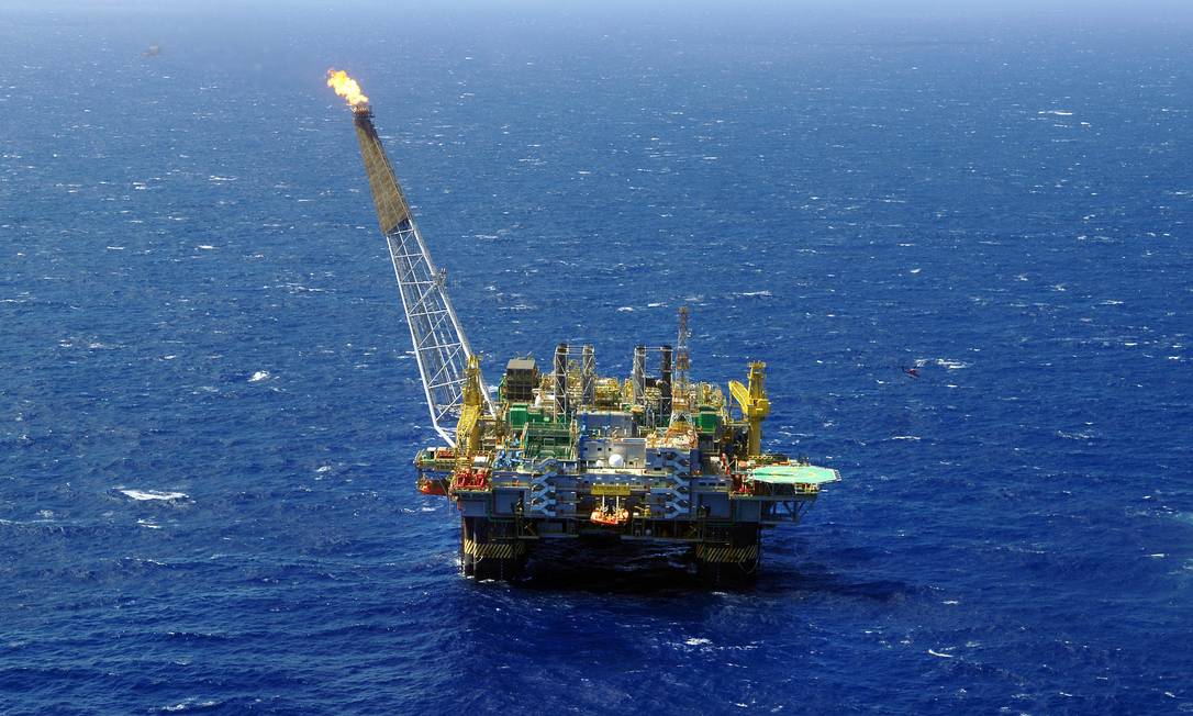 ROYALTS DO PETRÓLEO CAEM E REDUZEM REPASSE PARA CIDADES DA BACIA DE CAMPOS.