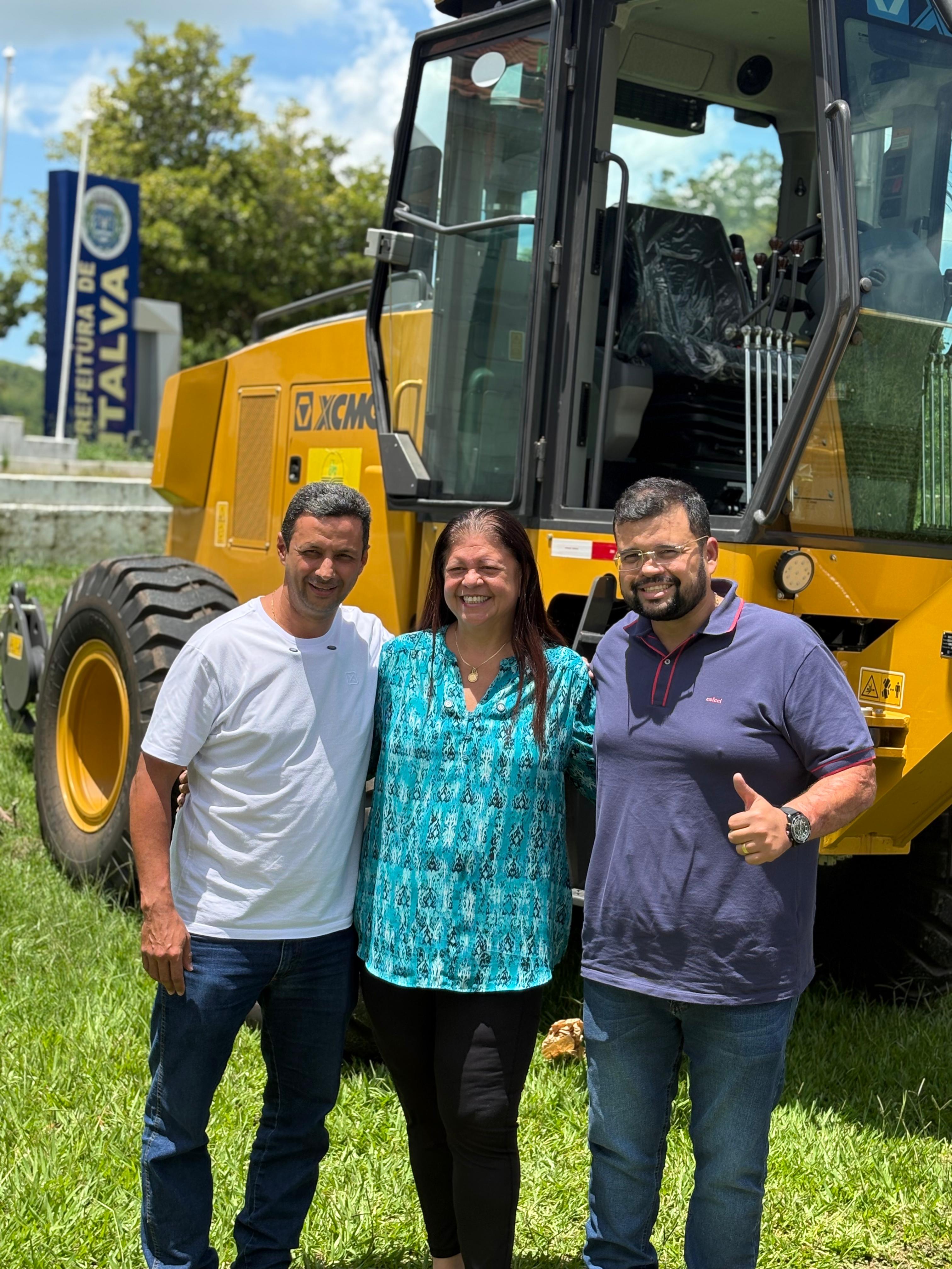 ITALVA GANHA UMA PATROL DAS MÃOS DA DEPUTADA FEDERAL LAURA CARNEIRO.