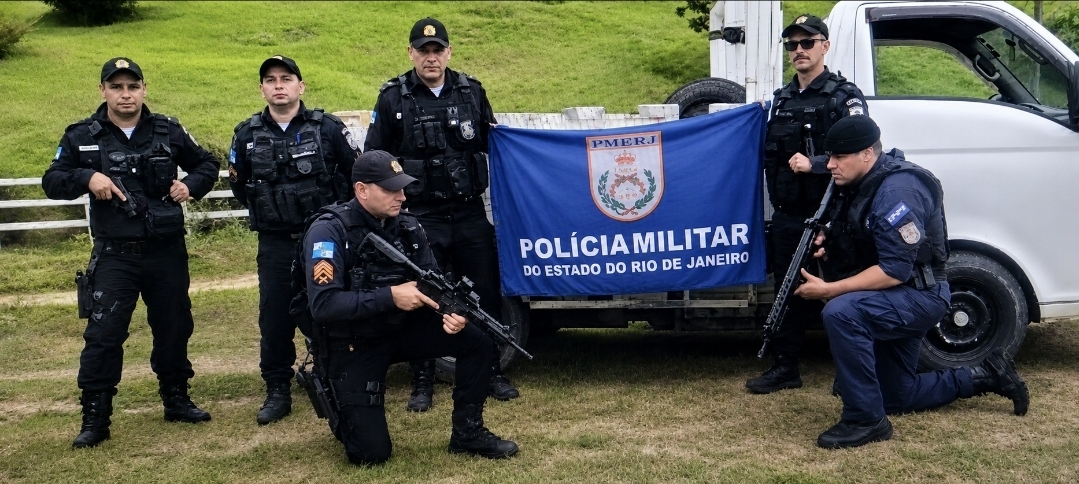 POLÍCIA RECUPERA CAMINHÃO DE GÁS ROUBADO EM ITAPERUNA/RJ.