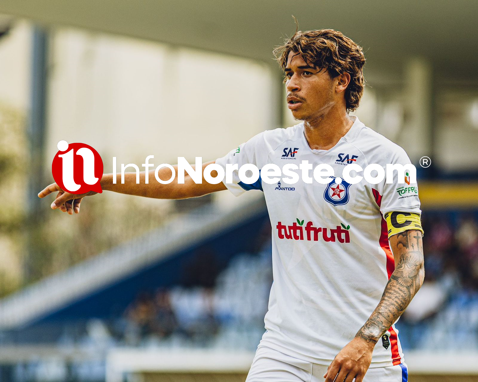 REVELAÇÃO CARDOSENSE ASSINA PRIMEIRO CONTRATO NO FUTEBOL PROFISSIONAL.