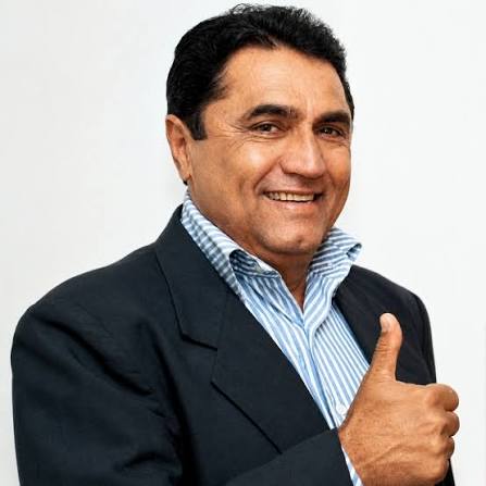 EX-PREFEITO DE CAMPOS, BARBOSA LEMOS É INTERNADO NA UTI.