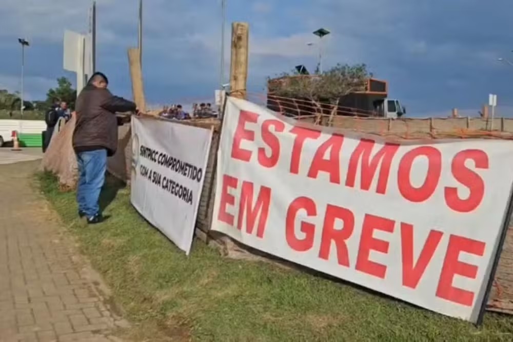 MACAÉ/RJ: GREVE DE TERCERIZADAS DO SETOR DE PETRÓLEO CHEGA AO QUINTO DIA.